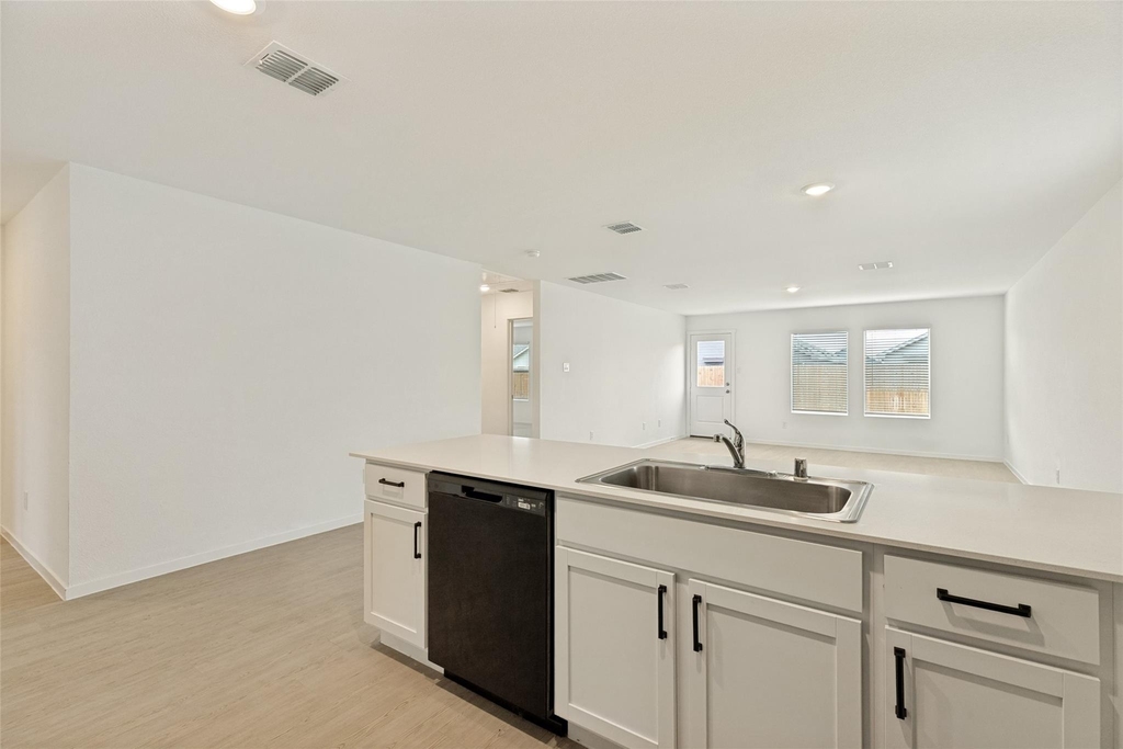 621 Holleman Drive - Photo 10