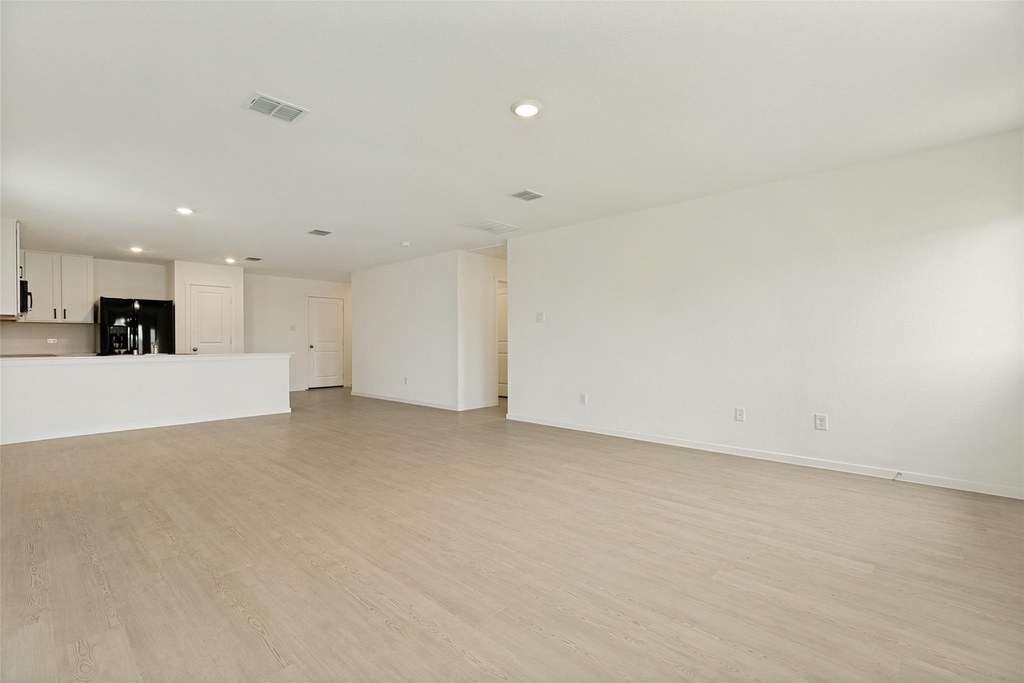 621 Holleman Drive - Photo 7