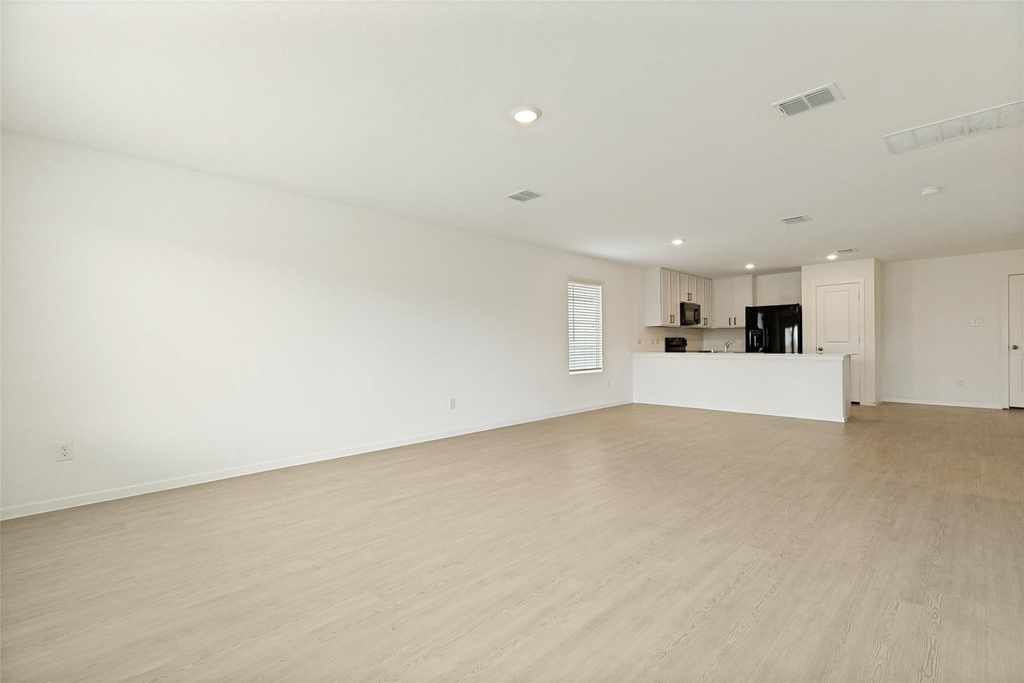 621 Holleman Drive - Photo 6
