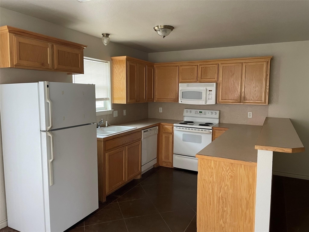 2423 Church St Street - Photo 4