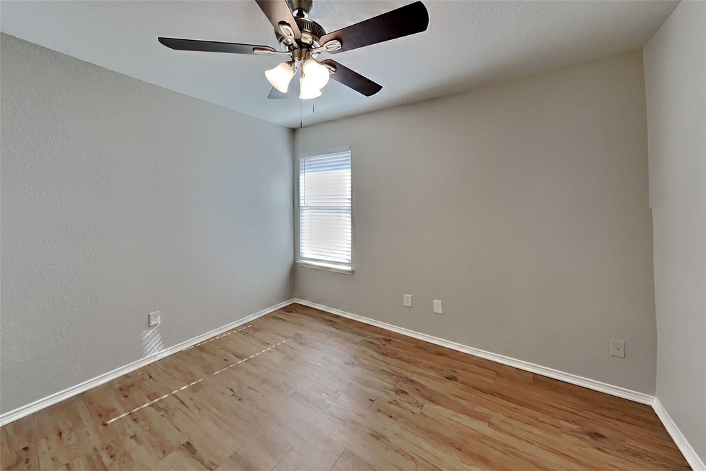 4541 Grainland Court - Photo 13