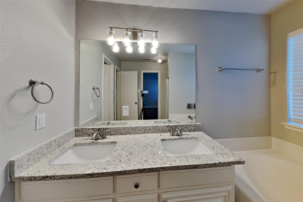 4541 Grainland Court - Photo 9