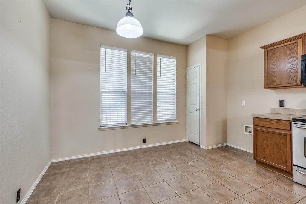 10721 Traymore Drive - Photo 7