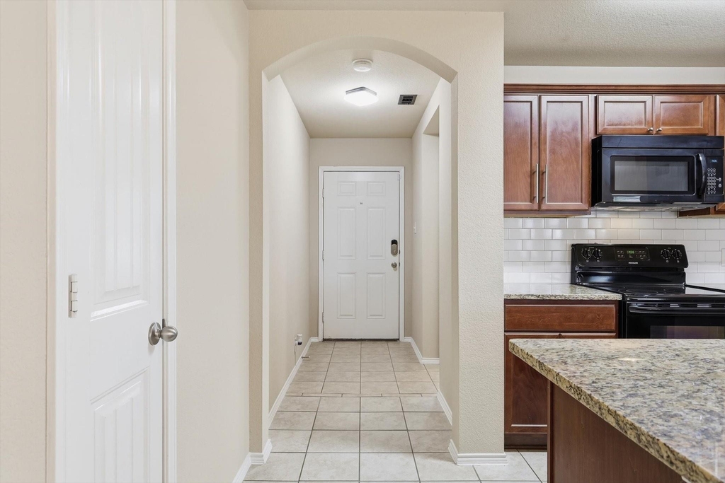 2334 Triston Street - Photo 3