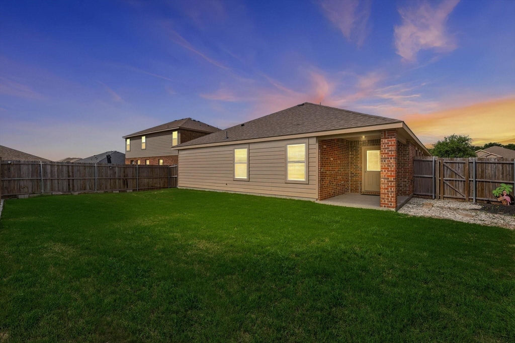 2334 Triston Street - Photo 35