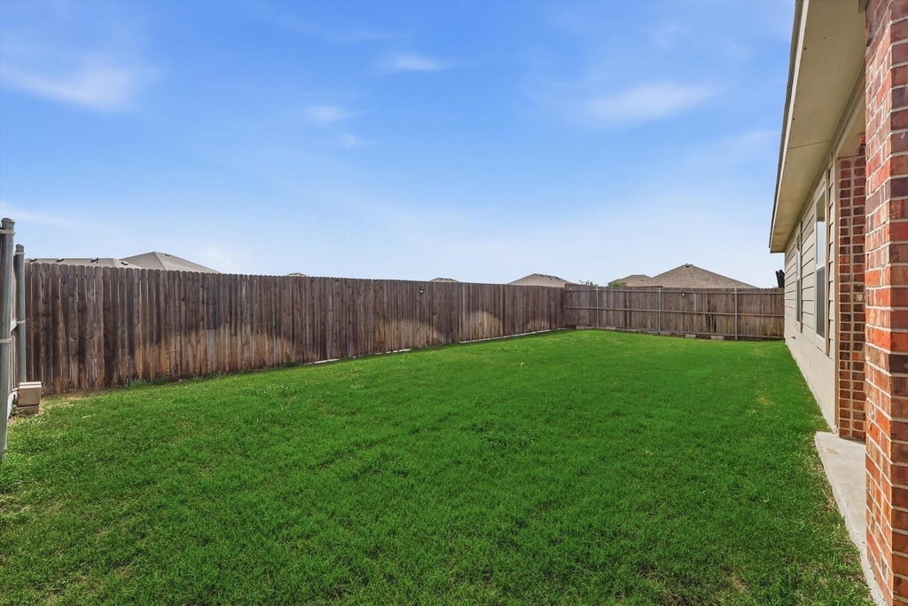 2334 Triston Street - Photo 34