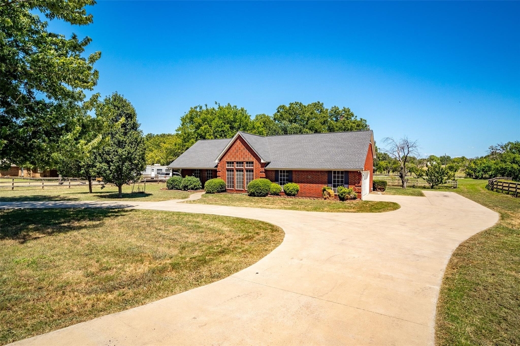 800 Oak Lane Drive - Photo 2