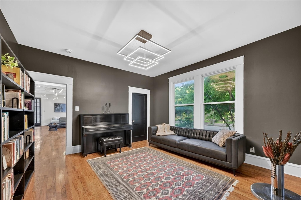 802 Haines Avenue - Photo 9