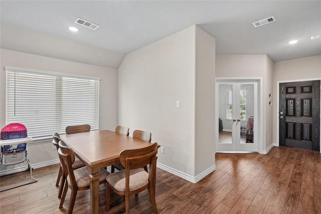 10617 Stag Lane - Photo 4