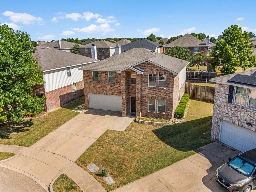 1741 Baxter Springs Drive - Photo 2