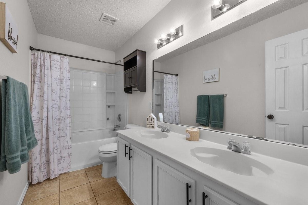 1741 Baxter Springs Drive - Photo 13