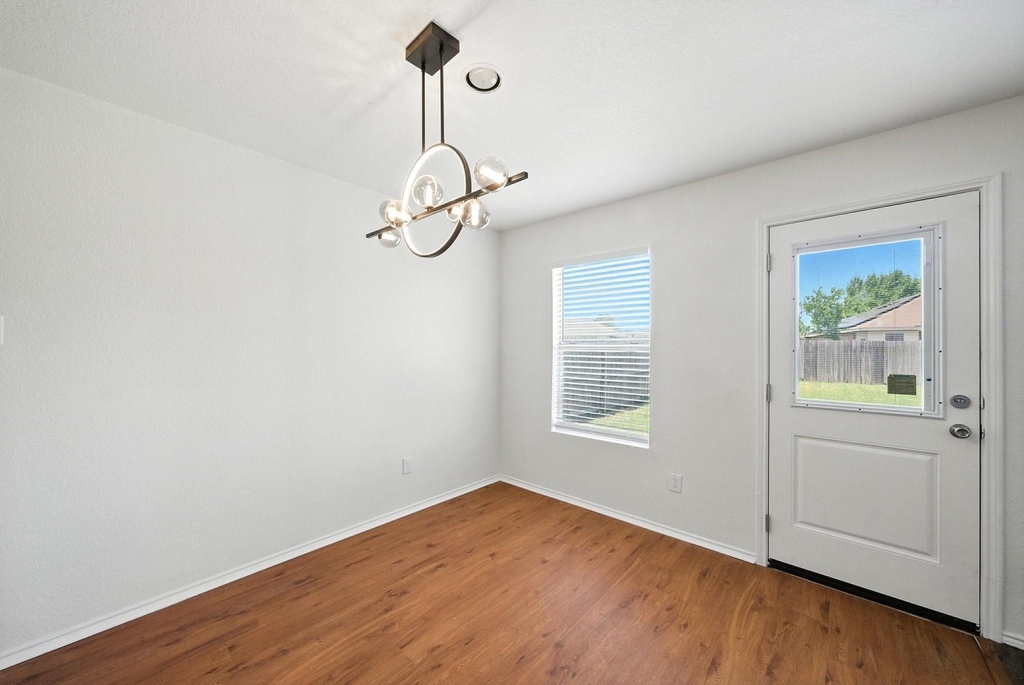 1429 Royal Meadows Trail - Photo 7