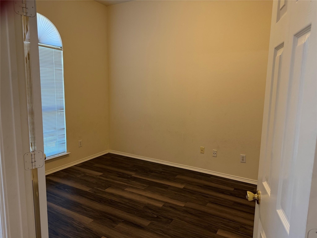 406 Alta Ridge Drive - Photo 4