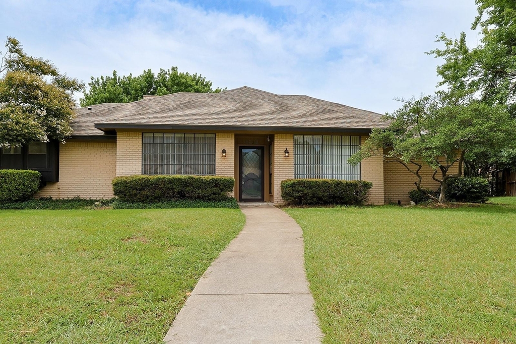 6809 Fawn Valley Place - Photo 1
