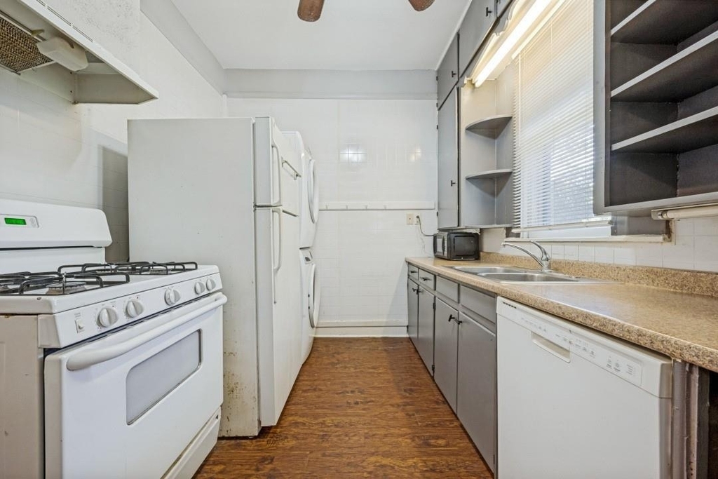 904 W Hickory Street - Photo 4