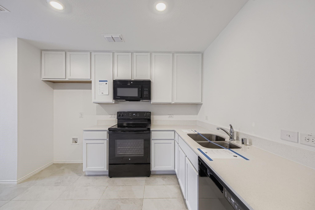 8739 Cottage Creek Drive - Photo 12
