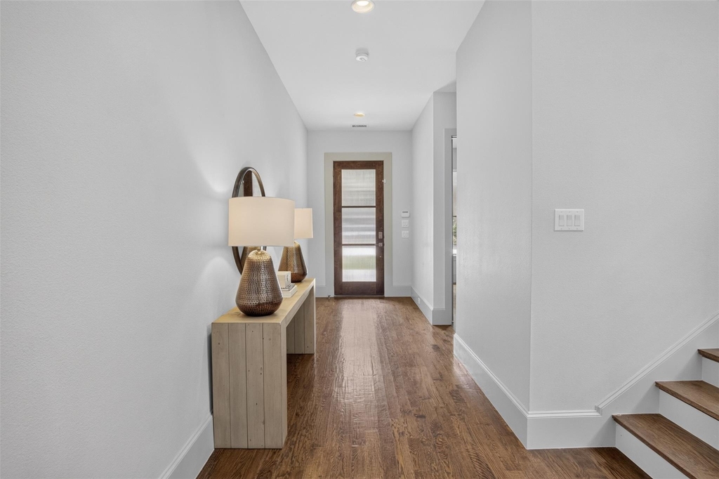 5328 Manett Street - Photo 2