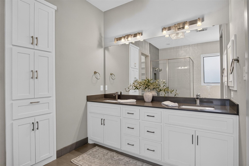 5328 Manett Street - Photo 13