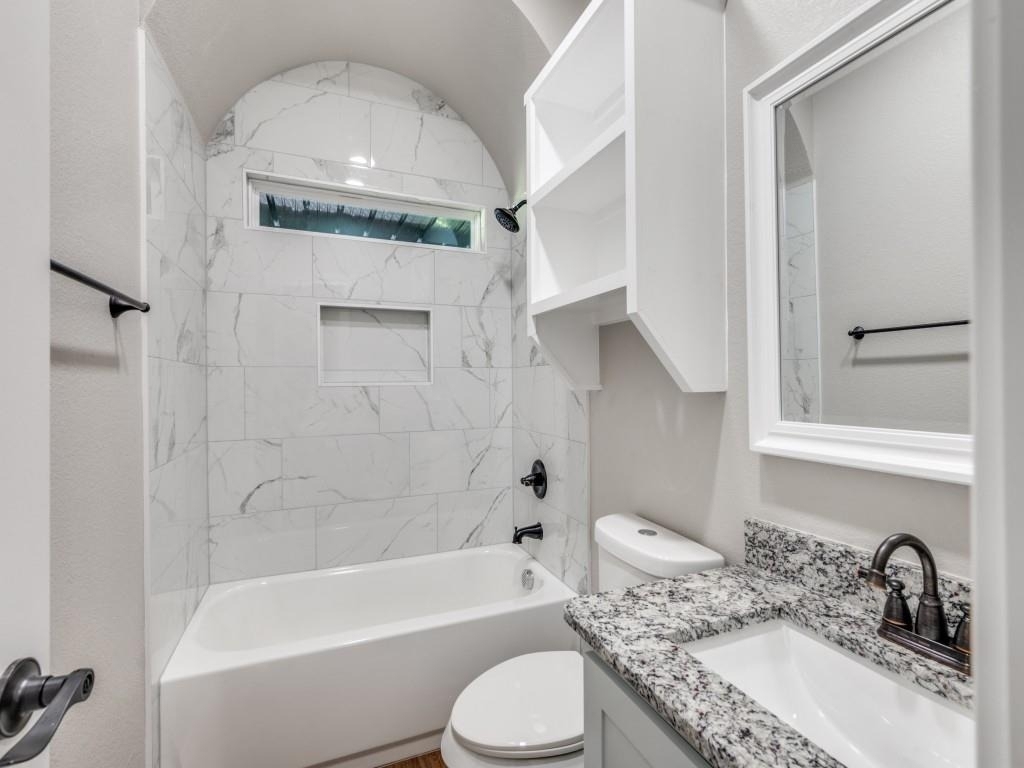 2904 8th Avenue - Photo 9