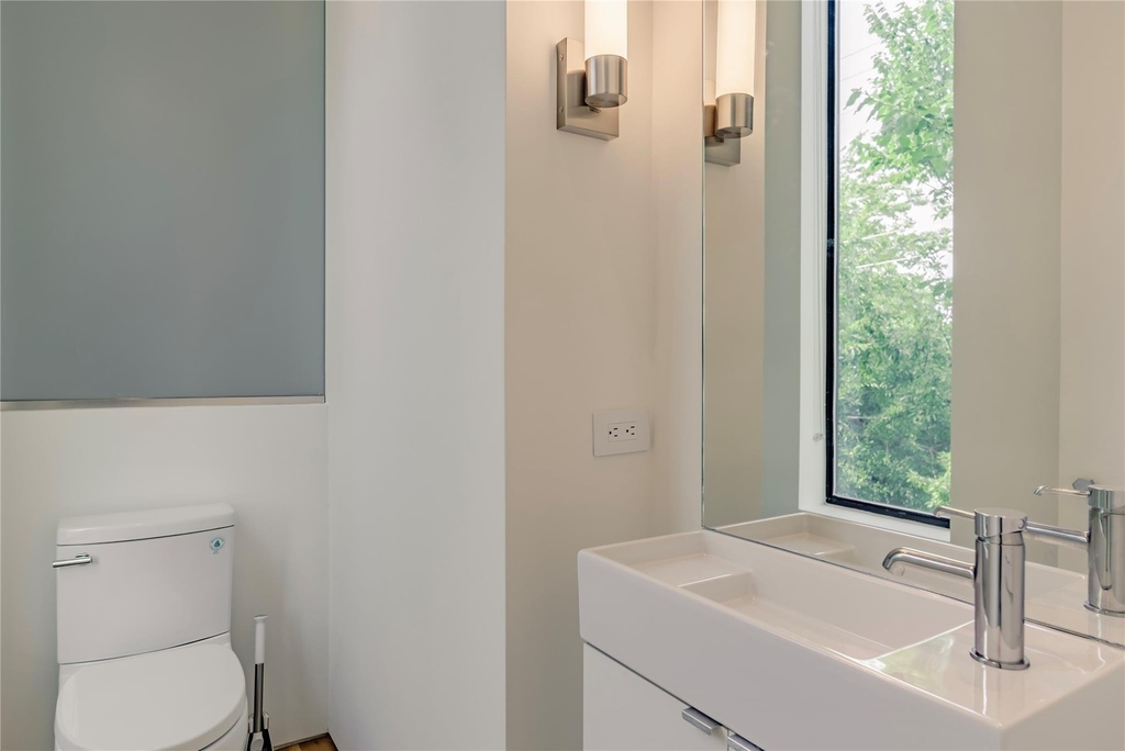 1504 Burlew Street - Photo 17