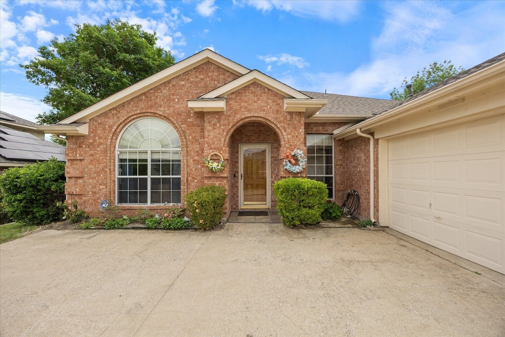 1023 High Cotton Lane - Photo 2