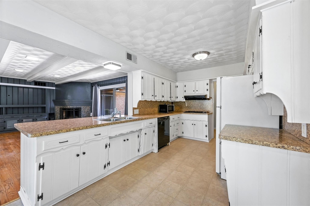 3468 Townsend Drive - Photo 6
