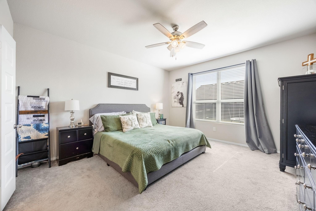 1017 Waverly Drive - Photo 18