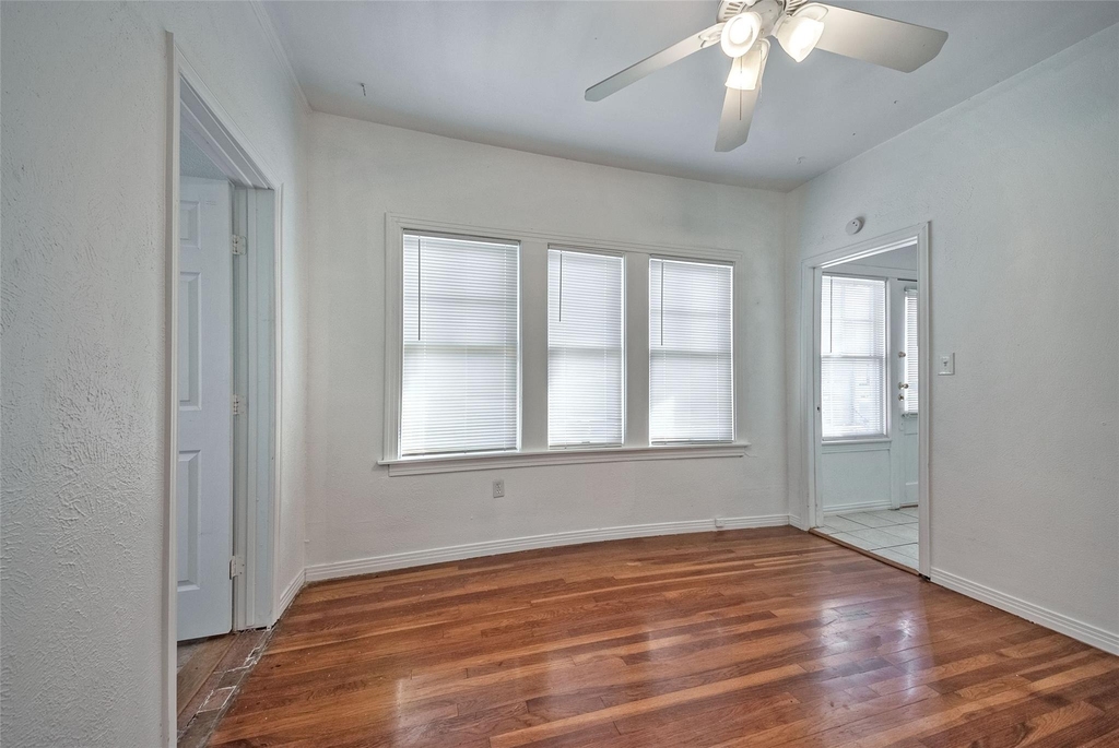 5407 Worth Street - Photo 11