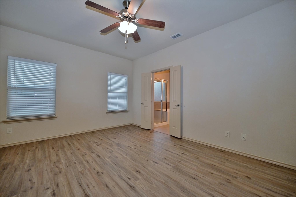 5921 Comanche Peak Drive - Photo 16