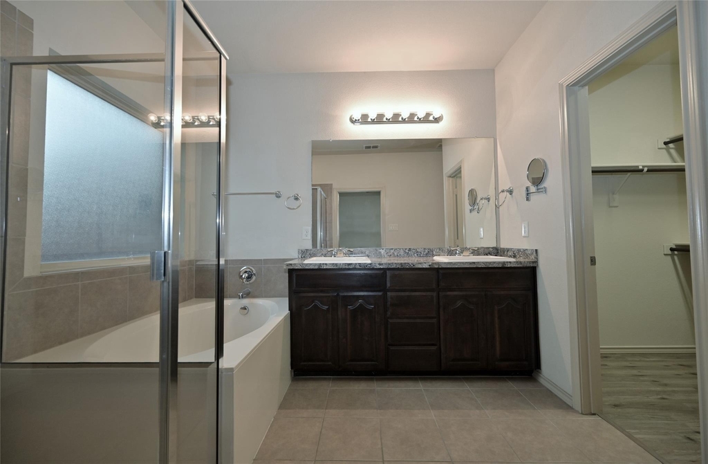 5921 Comanche Peak Drive - Photo 19