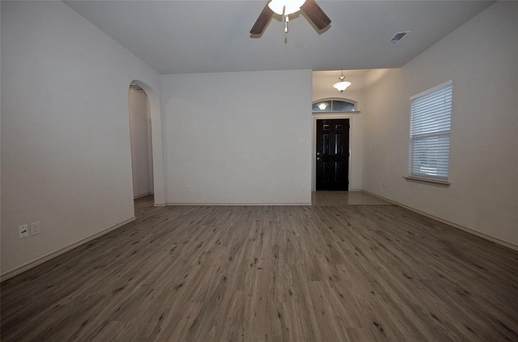 5921 Comanche Peak Drive - Photo 15