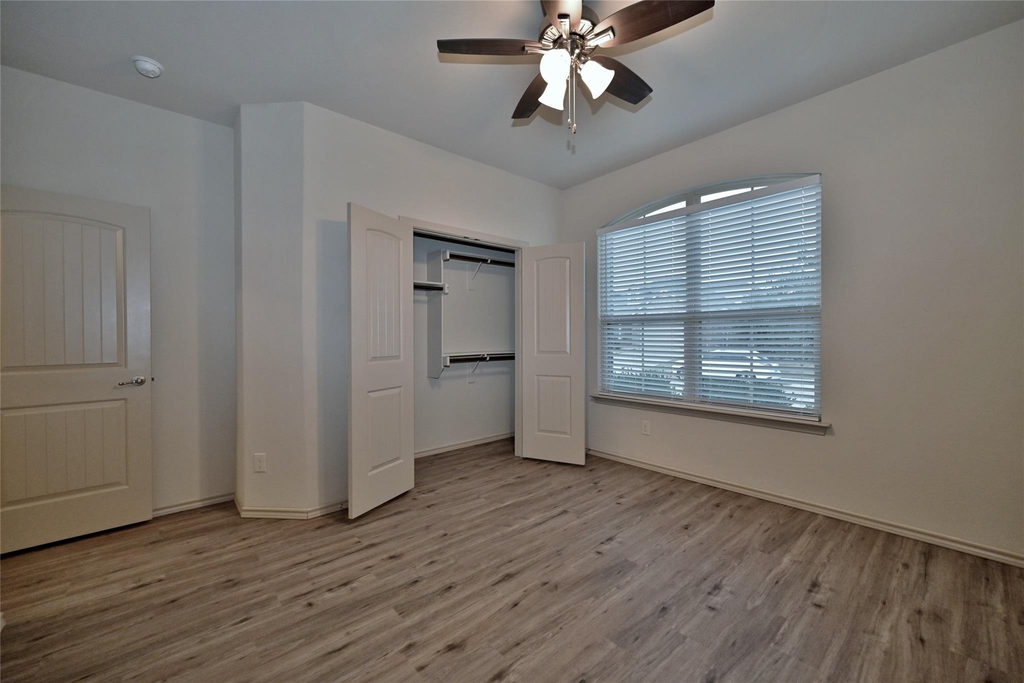 5921 Comanche Peak Drive - Photo 27