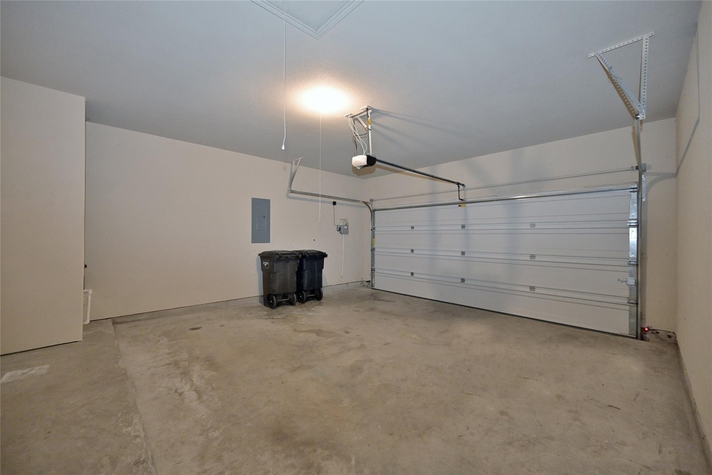 5921 Comanche Peak Drive - Photo 29