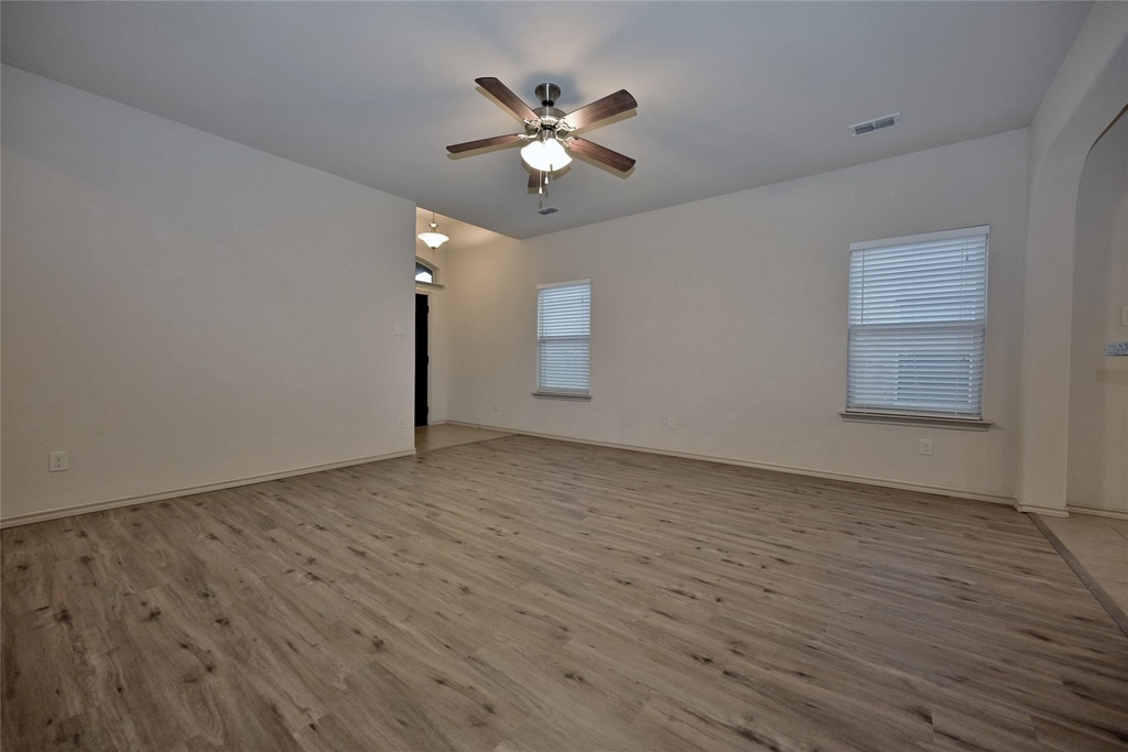 5921 Comanche Peak Drive - Photo 13