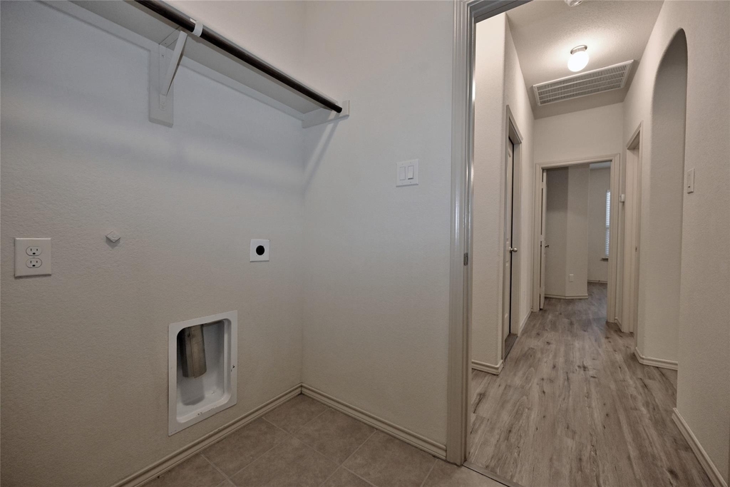5921 Comanche Peak Drive - Photo 28