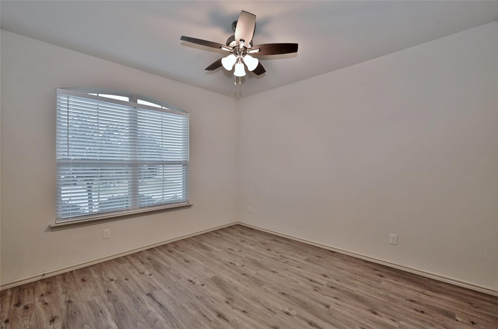 5921 Comanche Peak Drive - Photo 26