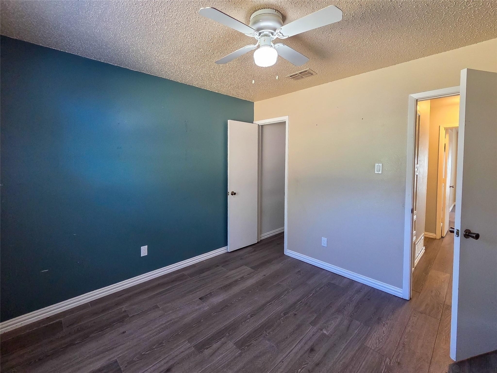 4915 S Prairieview Court - Photo 23