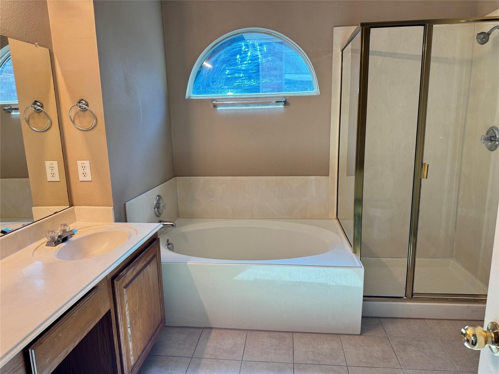 4001 Hawkins Drive - Photo 12