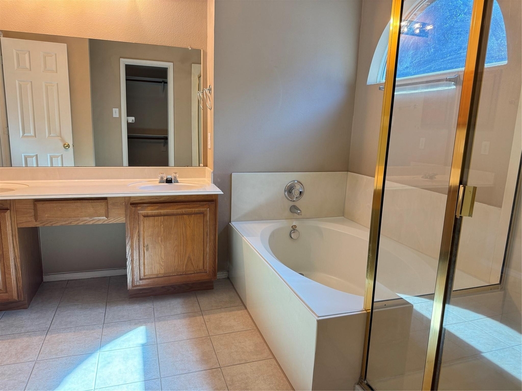 4001 Hawkins Drive - Photo 11