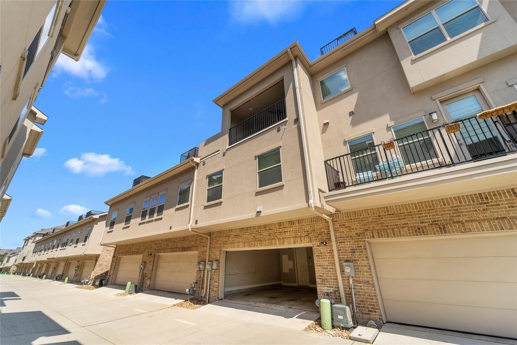 2952 Sheridan Drive - Photo 27