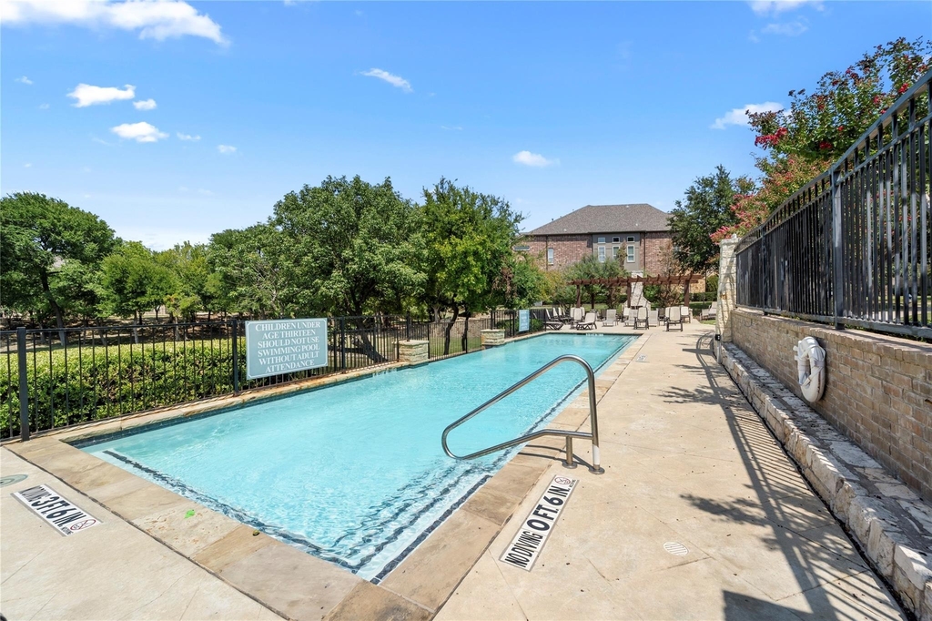 2952 Sheridan Drive - Photo 6