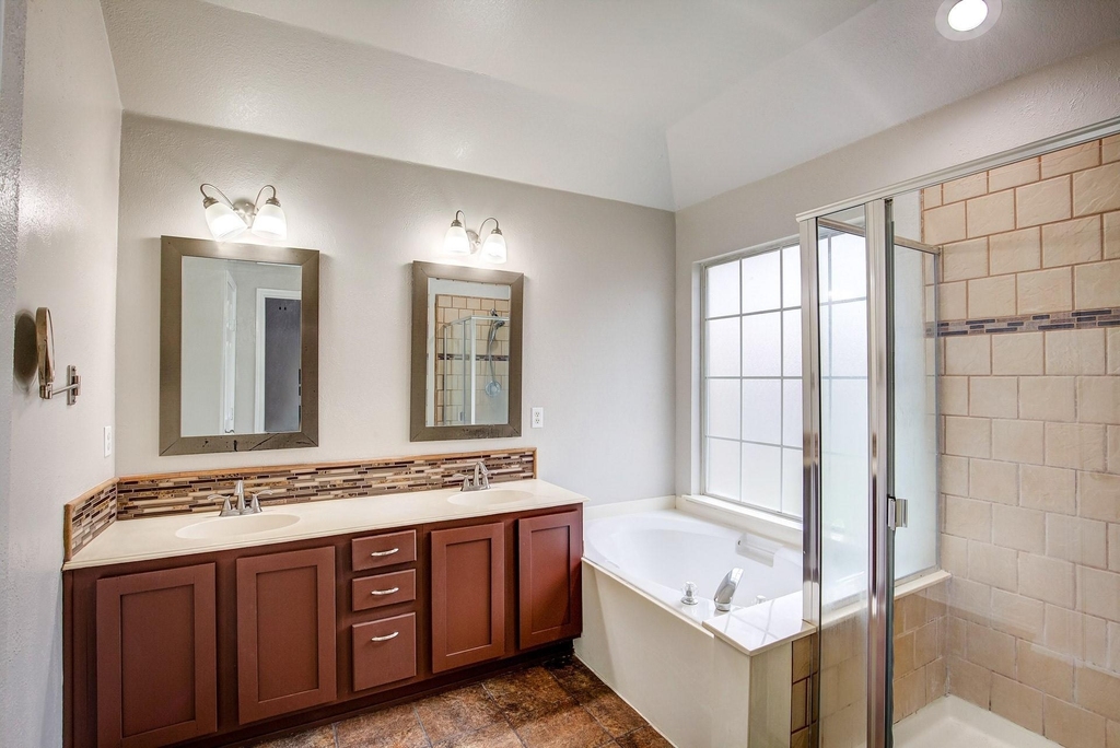 4637 Parkmount Drive - Photo 25