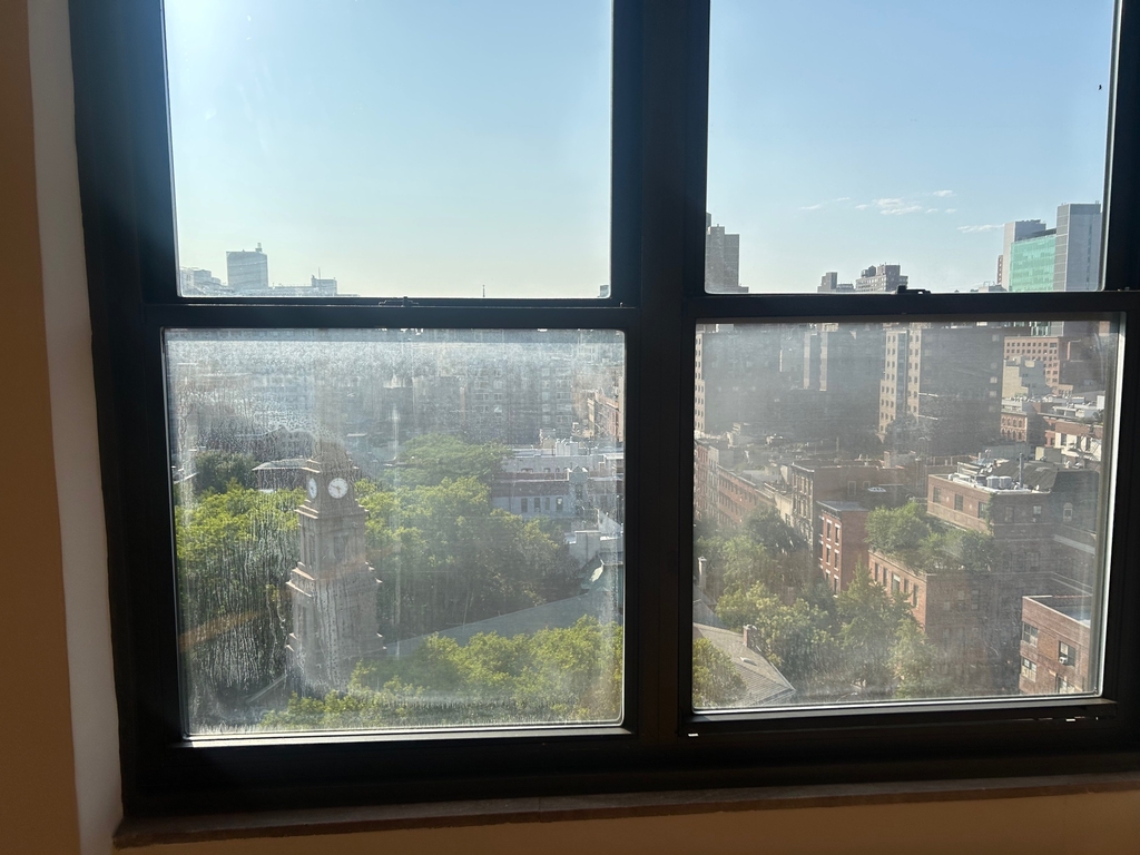 East Village - Photo 3