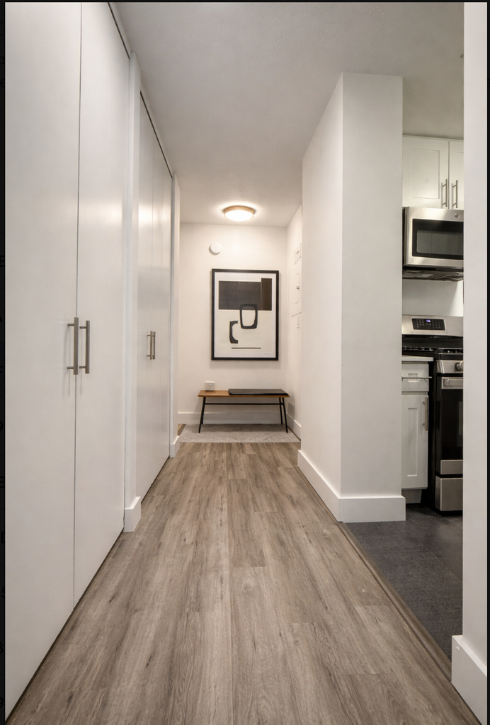 470 2nd Avenue - Photo 3
