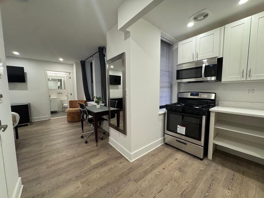 West 81st Street - Photo 10