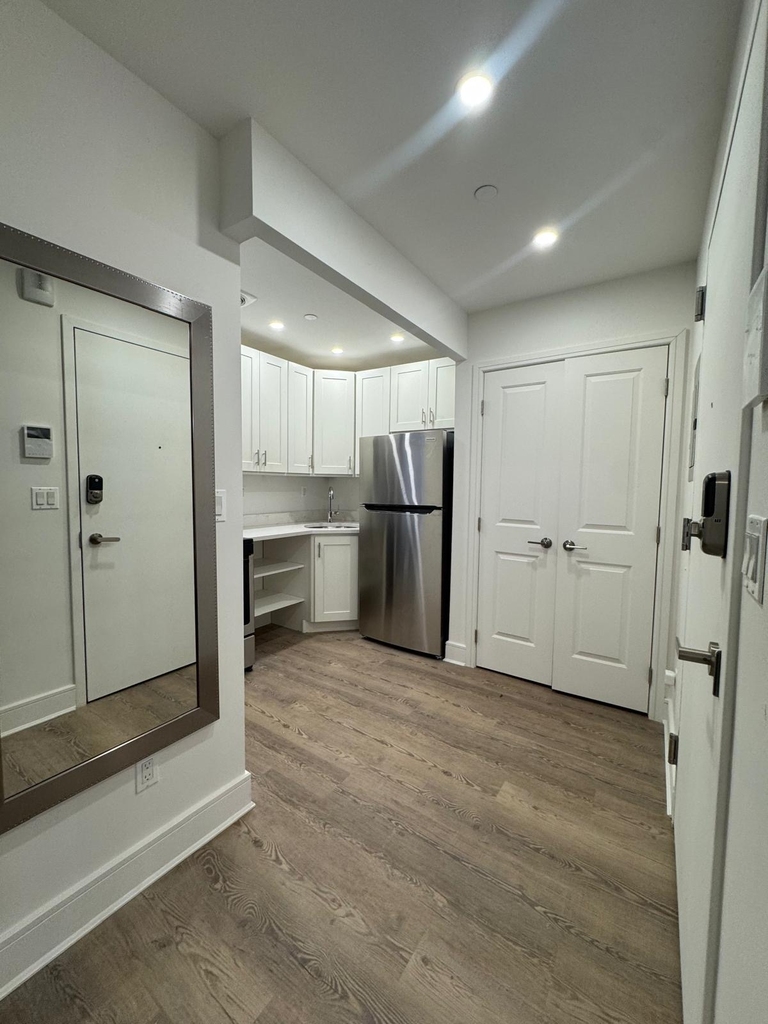 West 81st Street - Photo 1