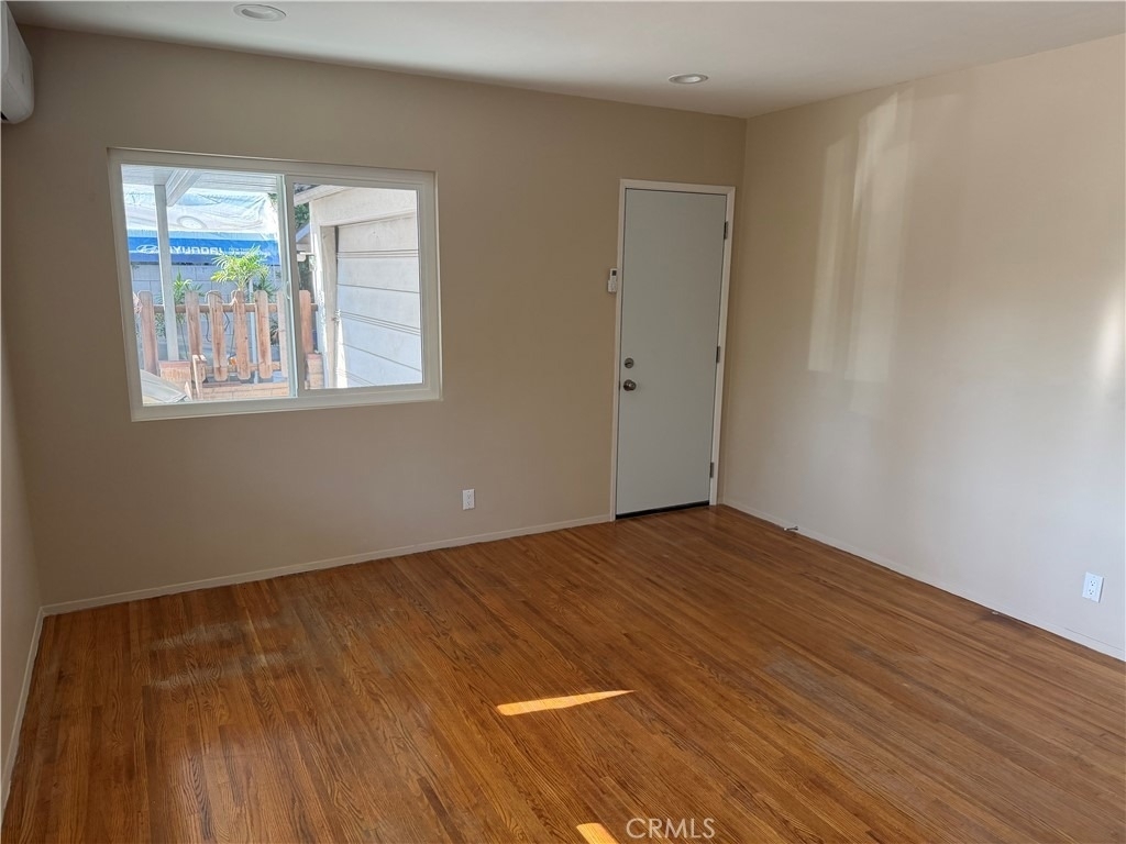 8734 Duarte Avenue - Photo 4