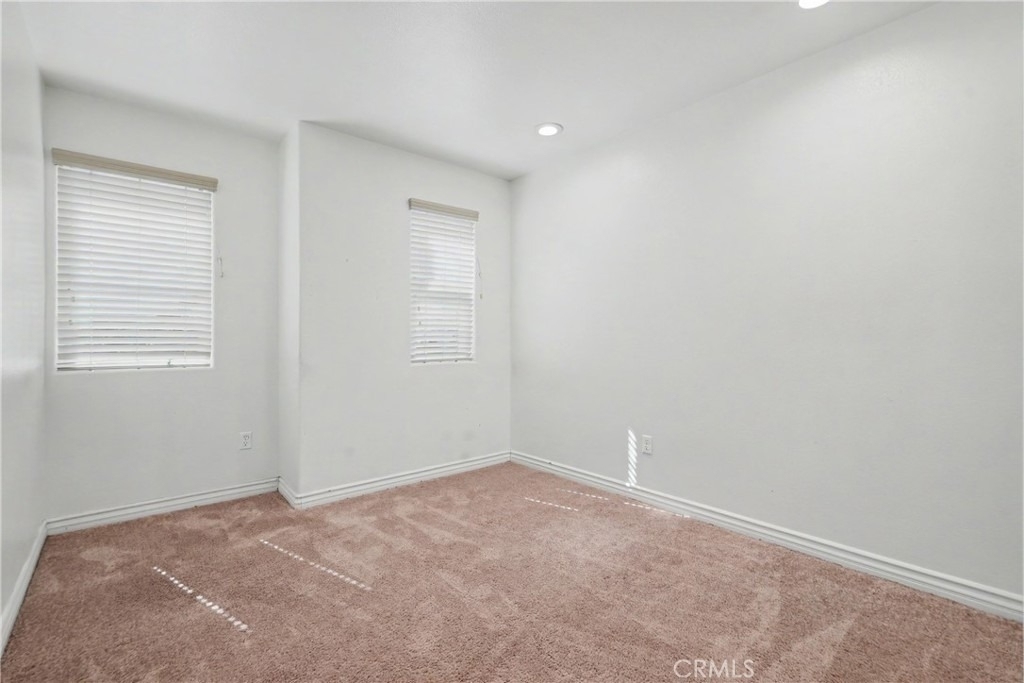 201 N Azusa Avenue - Photo 16