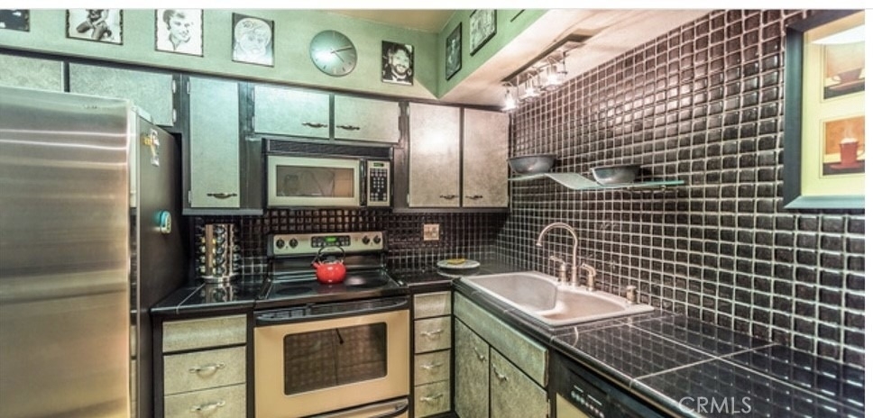 277 E Alejo Road - Photo 8