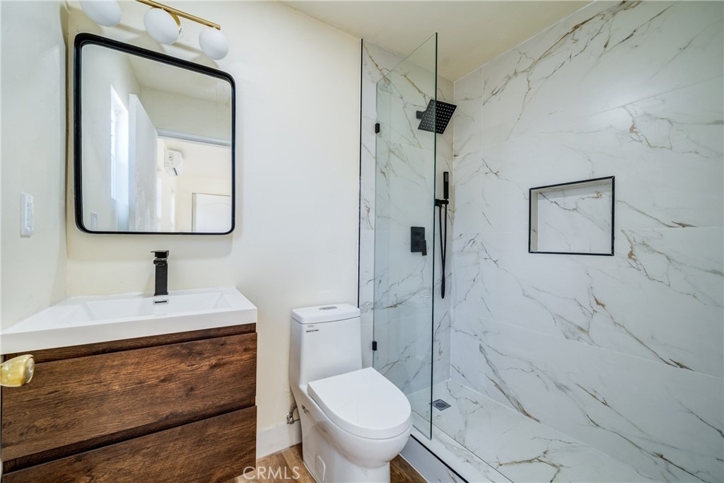 902 S Hope - Photo 18